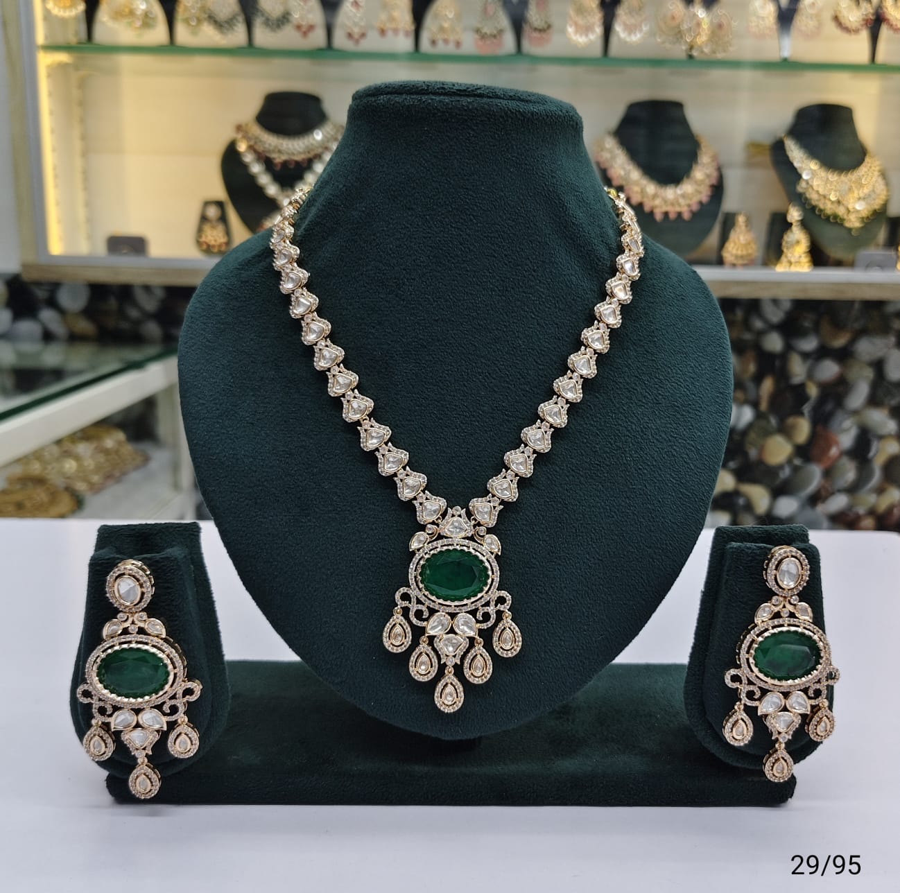 Elegant Kundan Stone Necklace Set with Pendant and Matching Earrings – Traditional Ethnic Jewelry